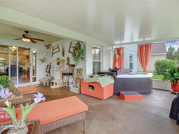 5th image of 18166 Sandy Pointe Dr