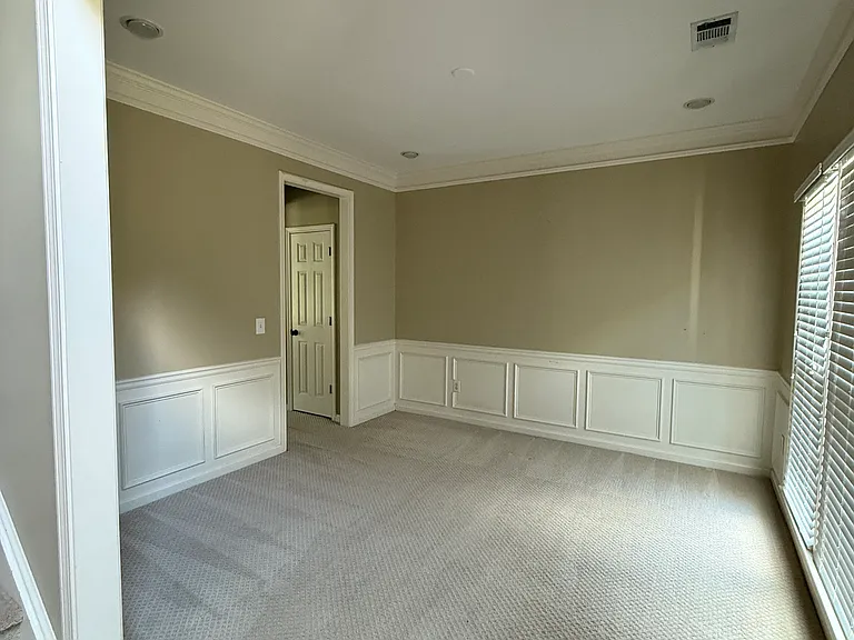 6720 Wolford Ct — Photo 3