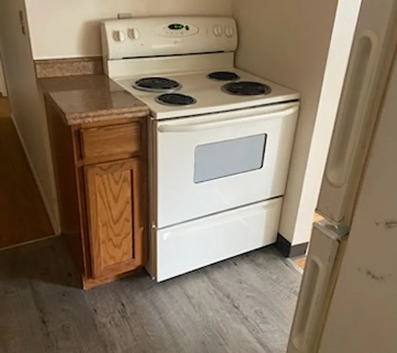 425 6th Ave