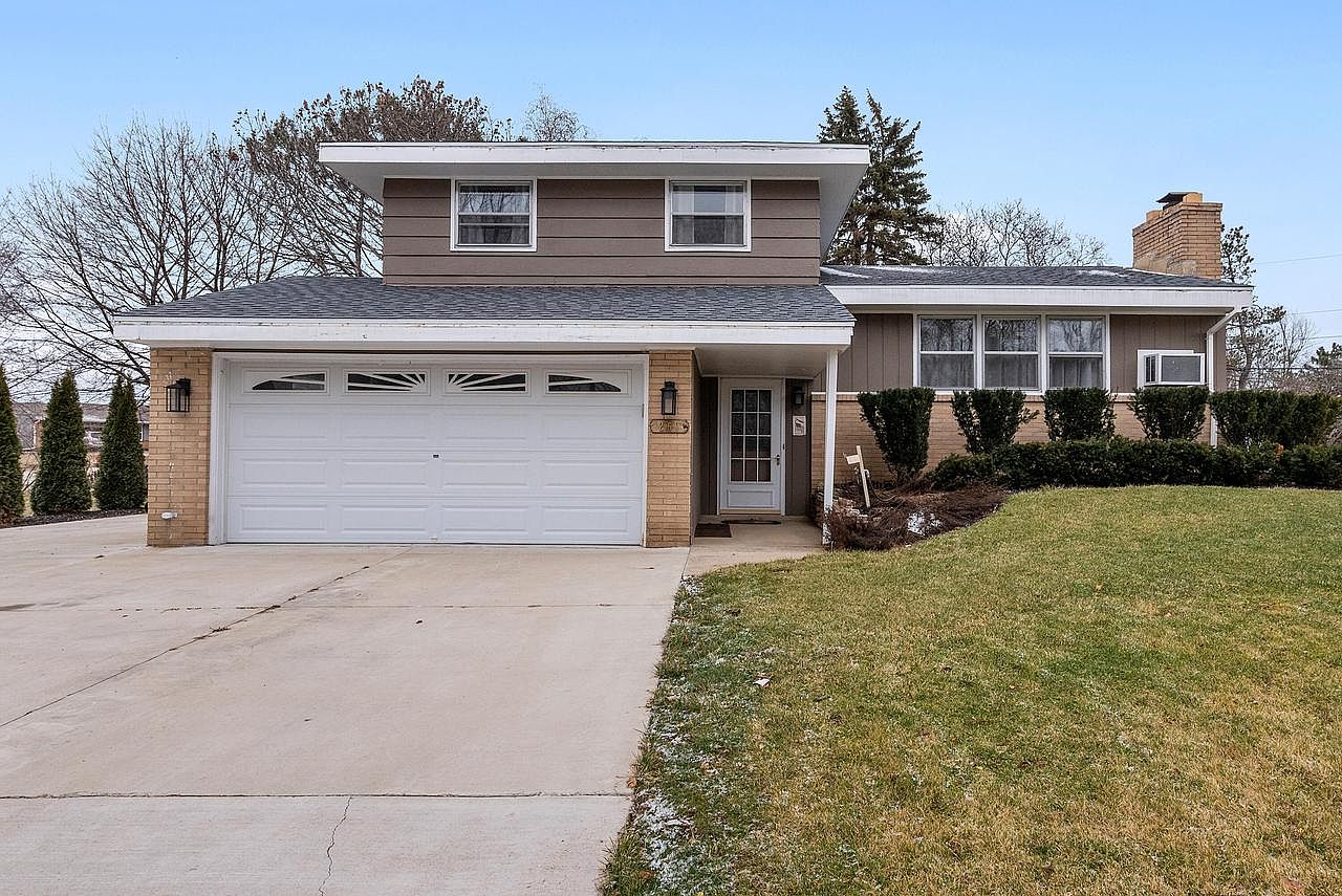 260 Rip Van Winkle DR, Waukesha, WI 53186 Zillow