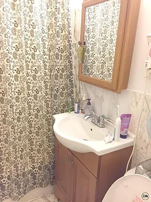 Rented by DSA Realty | media 37