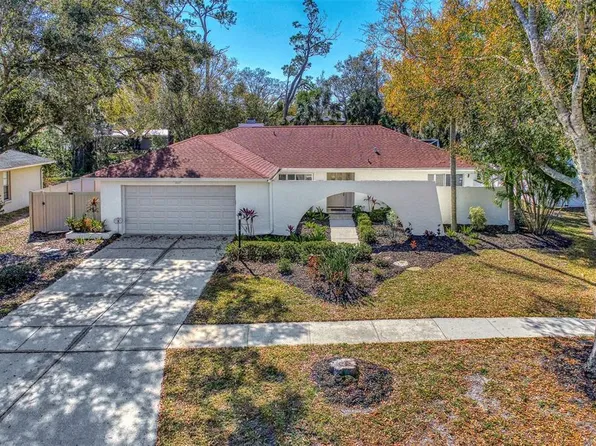1822 Woodhaven Cir, Sarasota, FL 34232