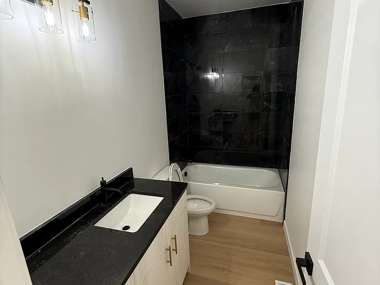 7240 S 525 E — Photo 15