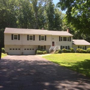 803 Long Cove Rd, Gales Ferry, CT, 06335