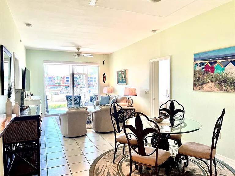 2060 Matecumbe Key Rd #2105 — Photo 15