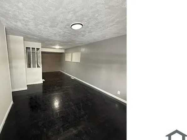 10613 Spring Garden Dr, Saint Louis, MO 63137