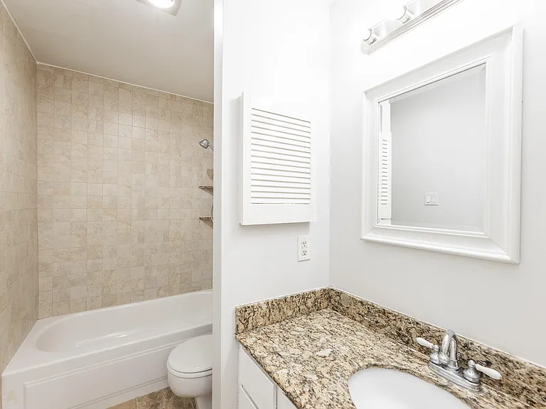 10047 Westpark Dr #49 — Photo 20