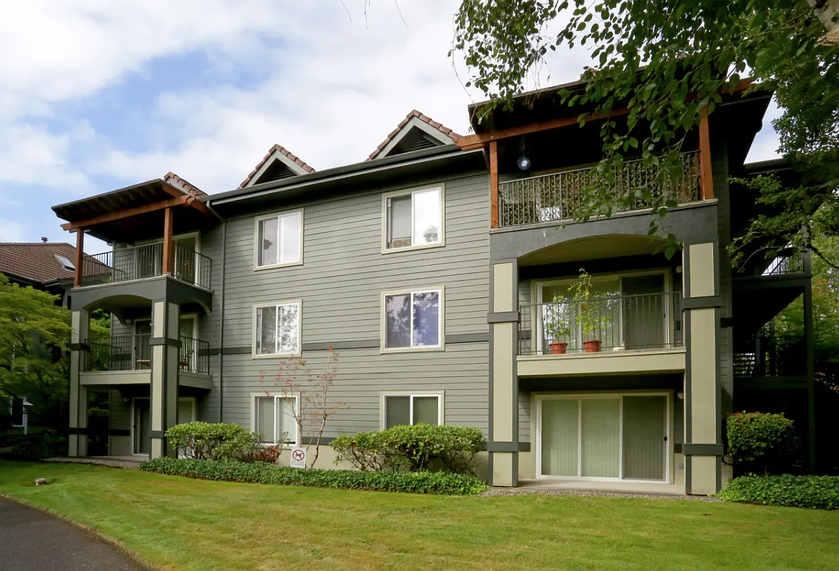 Fanno Creek Village — Photo 3