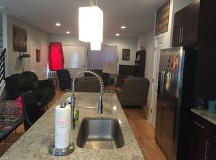 117 Shurs Ln, Philadelphia, PA 19127