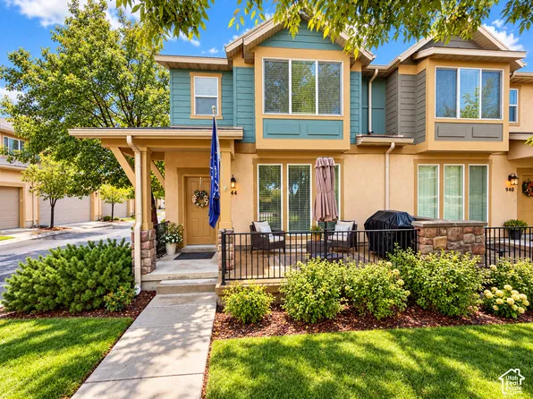 944 W Willow Green Way, Farmington, UT 84025