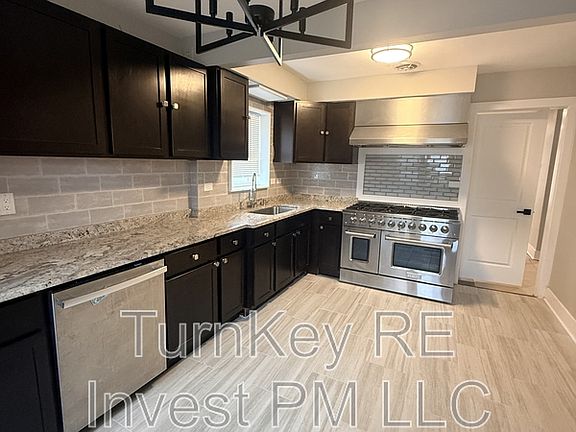 4th image of 4328 W 109th St