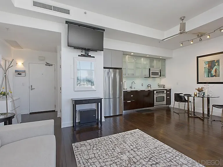 575 6th Ave #1203 — Photo 4