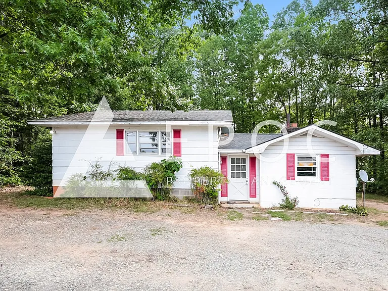 2771 N Carolina Dr #14 — Photo 1