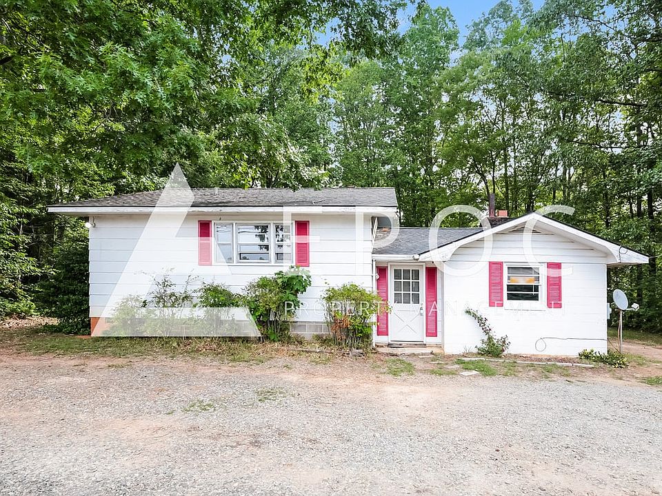 1st image of 2771 N Carolina Dr #14