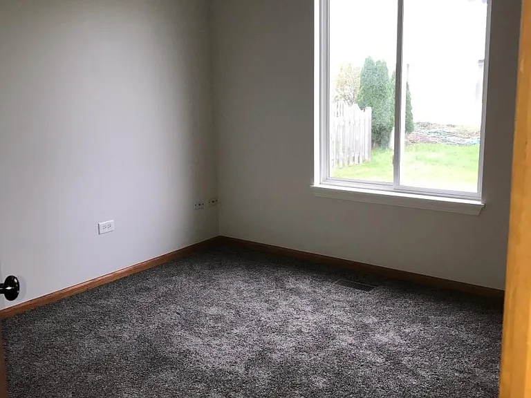 3224 Hoffman St — Photo 5