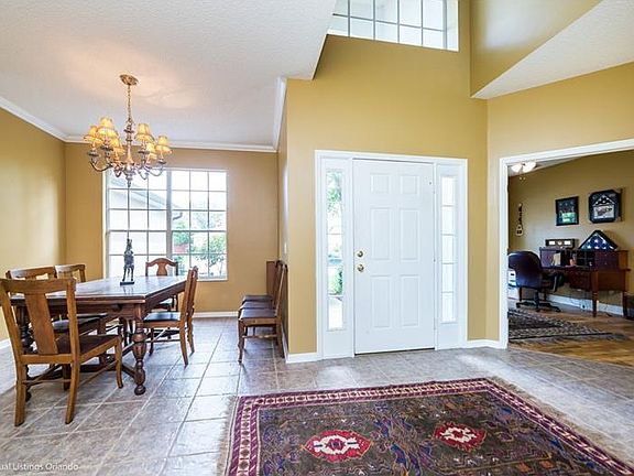 2nd image of 2729 Willow Creek Dr