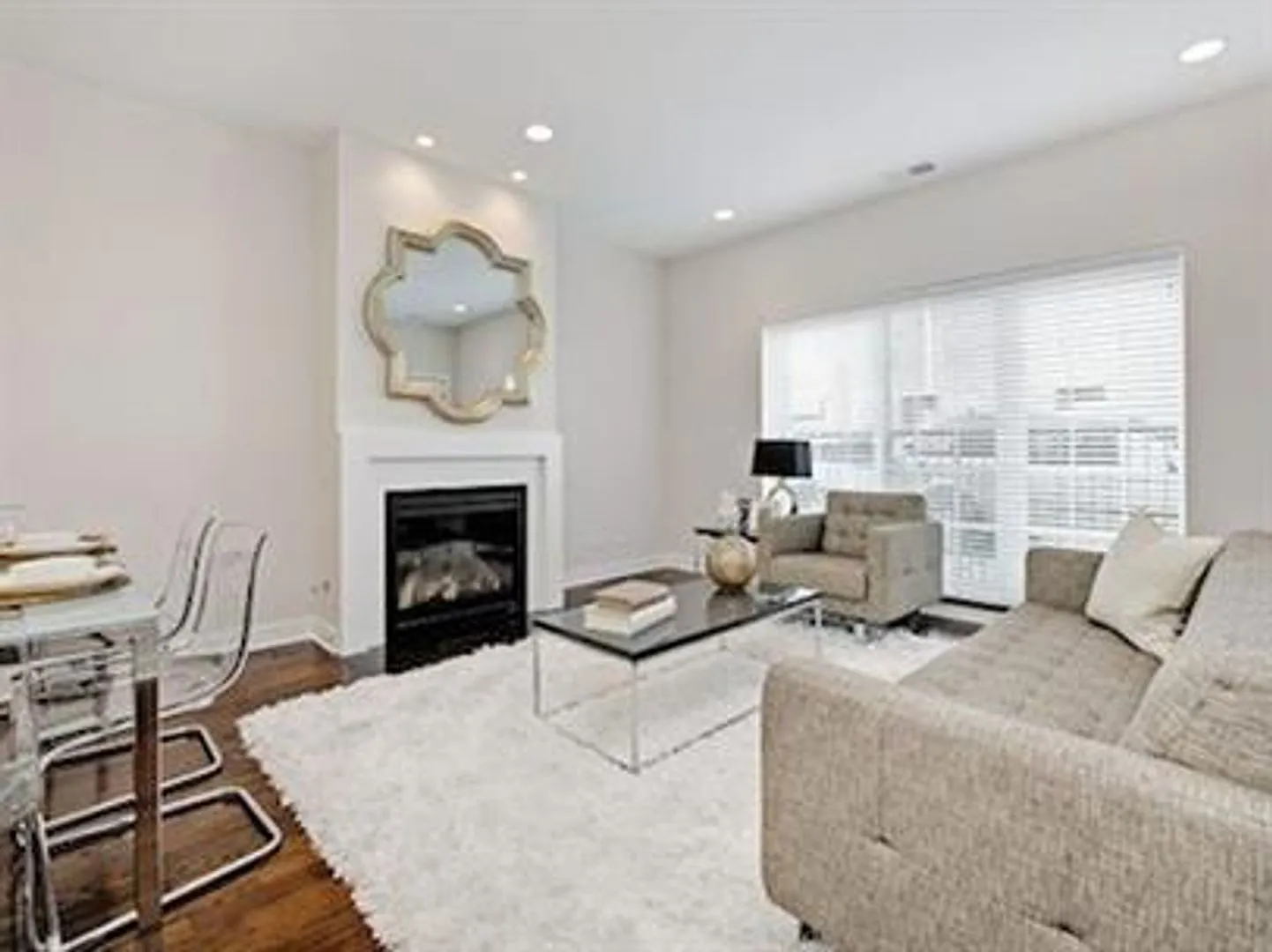 Spacious Avondale Apartment with Included Parking — Photo 3