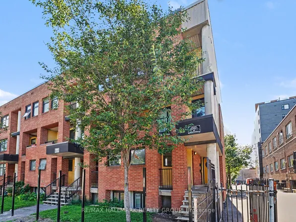 260 King Edward Ave, Ottawa, ON K1N 7M1