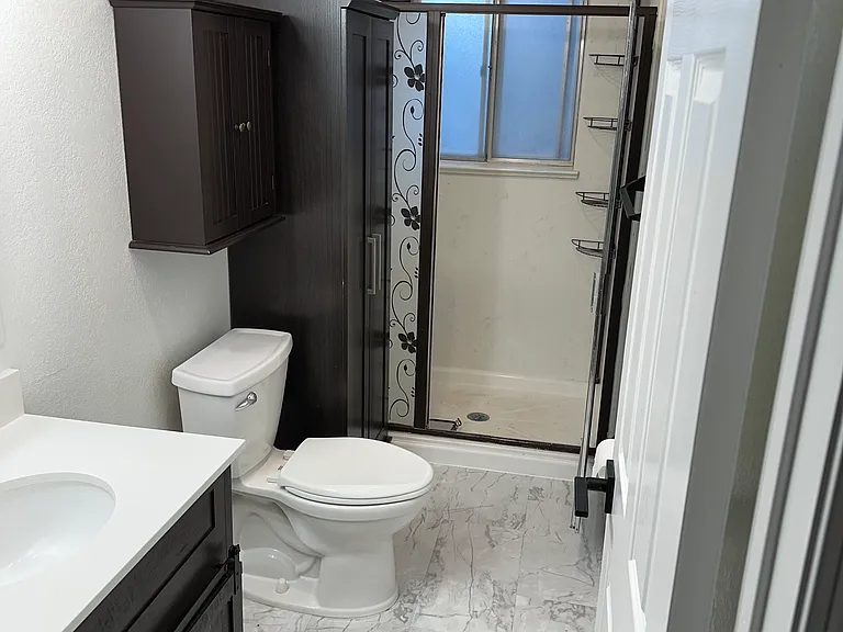 275 Donna Ave — Photo 24