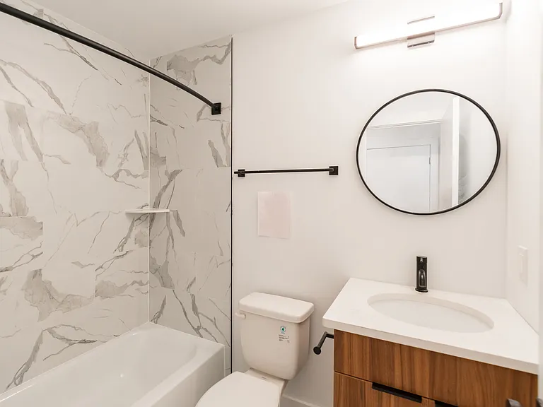 4408 Lancaster Ave — Photo 12