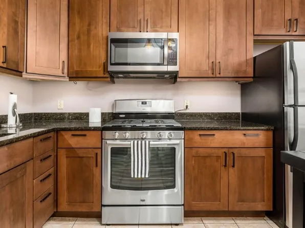 253 Sunset Cv, Columbus, OH 43202