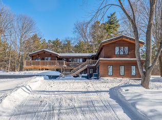 3826 Stonecrest Rd, Ottawa, ON K0A 3M0