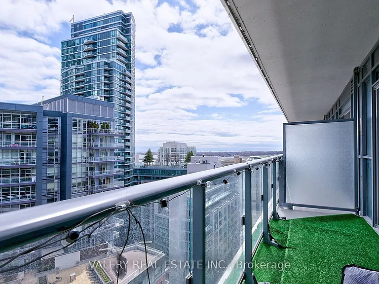 38 Iannuzzi St W #1607 — Photo 18