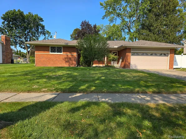 36018 Vargo St, Livonia, MI 48152
