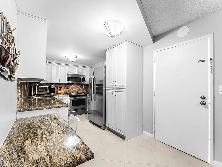 3215 S Ocean Blvd #407 — Photo 4