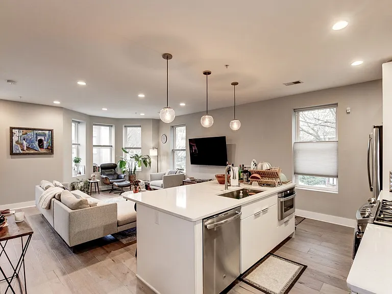 37 Todd Pl NE #3 — Photo 8