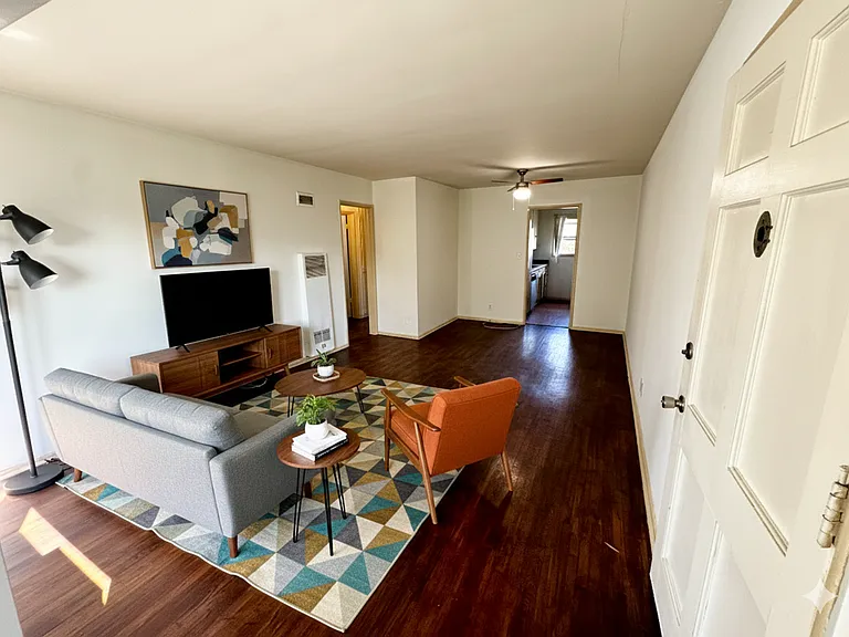 Charming 1 & 2 Bedrooms on the Chandler Bike Path — Photo 16