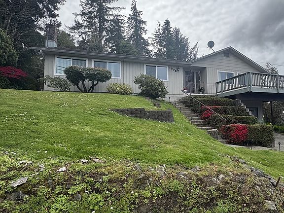 2nd image of 1376 D St