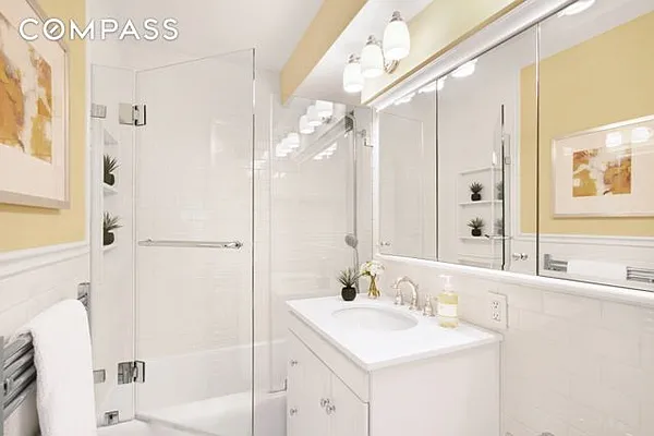 Sold by Compass | media 25