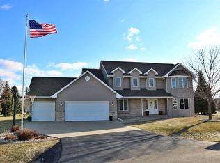 3620 Acorn Ct, Oshkosh, WI 54904
