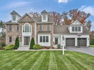 6 Laurinda Ln, Franklin, MA 02038