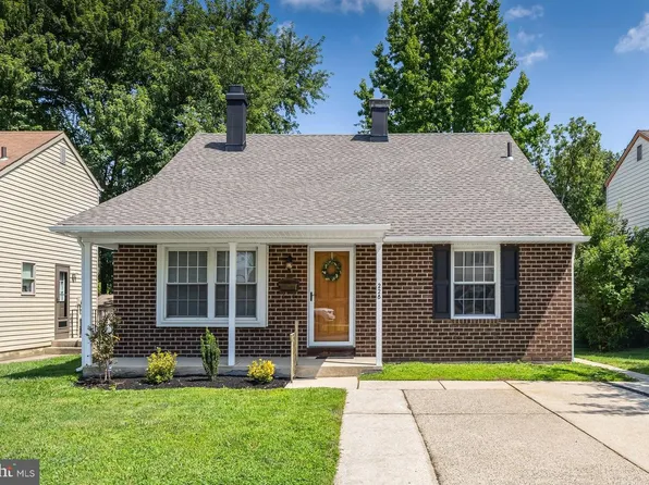 228 Leona Ct, Woodbury, NJ 08096