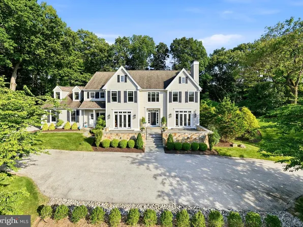 640 Narcisi Ln, Wayne, PA 19087