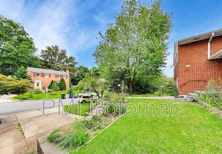 3510 Marlbrough Way — Photo 3
