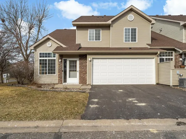 2331 Oakridge Cir, Hudson, WI 54016