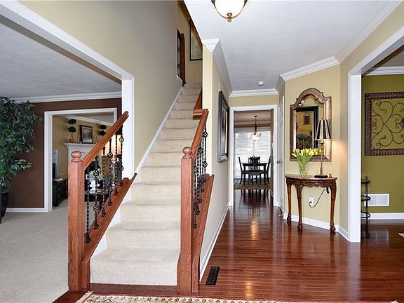 2nd image of 1005 Brookfield Dr