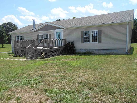 3rd image of 120 Village Ln