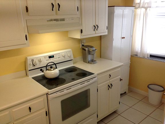3rd image of 10600 S Ocean Dr APT 106