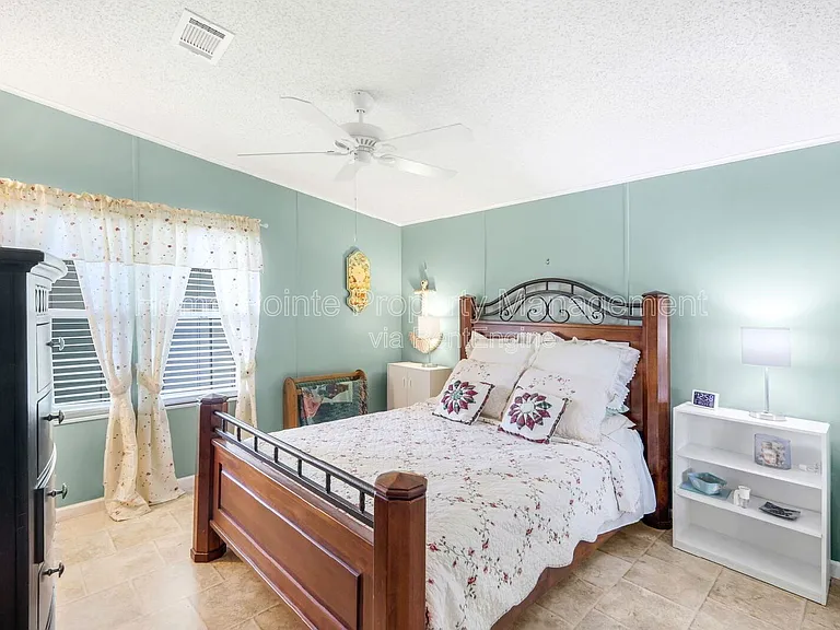 39 Umber Ct — Photo 15