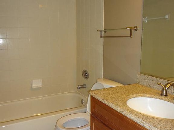5th image of 4133 Bugle Bend Dr