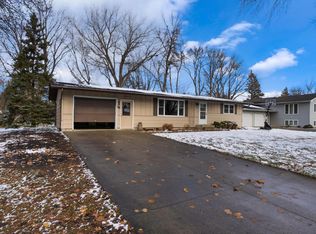 504 24th Ave SW, Willmar, MN 56201