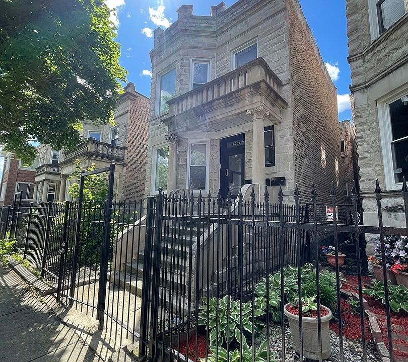 1st image of 3915 W Gladys Ave