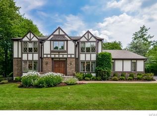 8 Amanda Ct, Airmont, NY