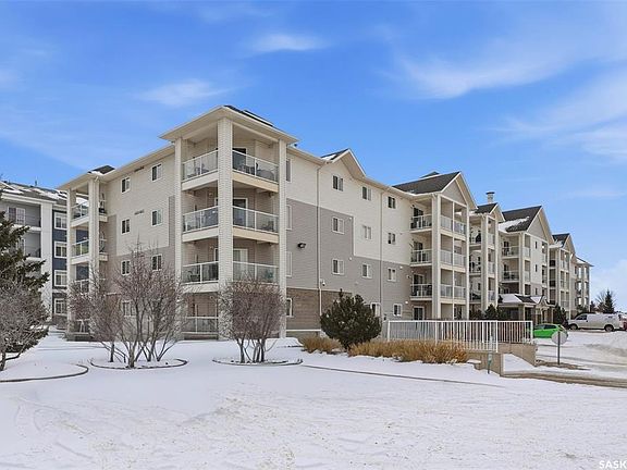 3rd image of UNIT 401-303 Lowe ROAD