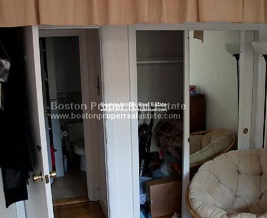 289 Newbury #5 Boston - Back Bay Unit Photo 4 (2)
