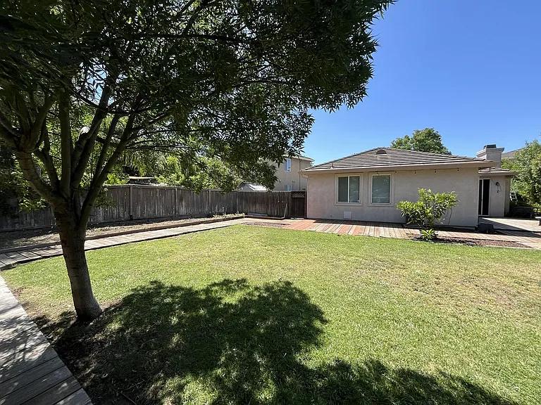 9756 Sage Thrasher Cir — Photo 42